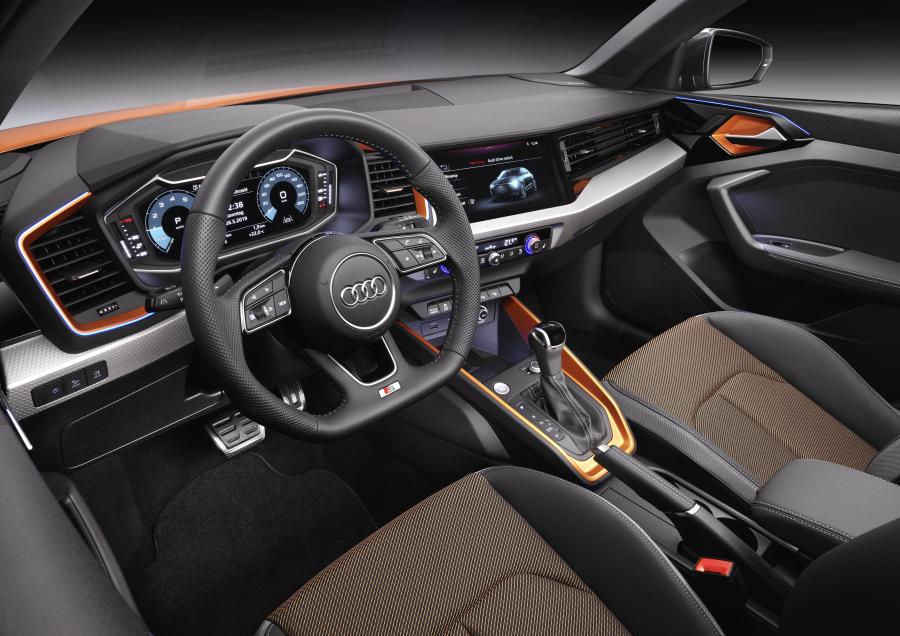 Торпедо Audi A1 Citycarver Edition One 2019 года  (WW) (фото 10 из 42)